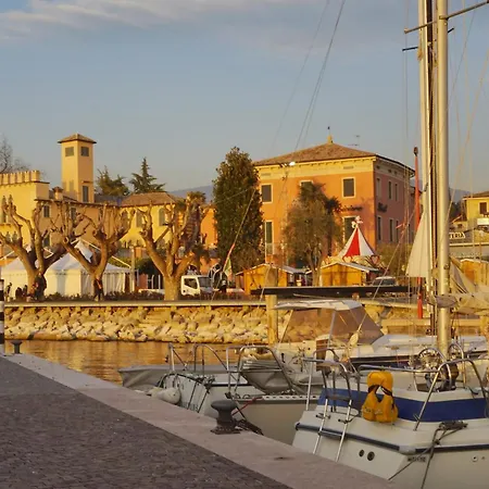 Apartment Dimora Corte San Zeno Vicino Al Ac